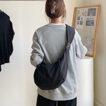 Летняя новая женская сумка большой емкости, повседневная нейлоновая сумка через плечо, сумка для клецек, высококачественная однотонная сумка через плечо