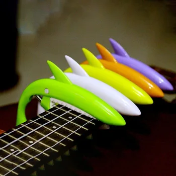 Подходит для 4-6-струнной гитары Shark Capo Красочный профессиональный быстросменный зажим Shark Высококачественный пластиковый захват гитары Shark для рук