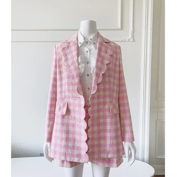 Модный дизайн 2023 года, осенне-весенняя женская куртка с воротником-поло, волнистый низ, комбинезон, плиссированные шорты, Розовый женский костюм в клетку, пальто